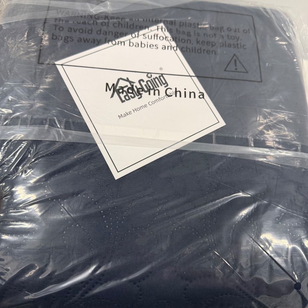 Easy-Going Twin Quilt Set Reversible Dark Blue Light Blue Olive Leaf DHM10-034